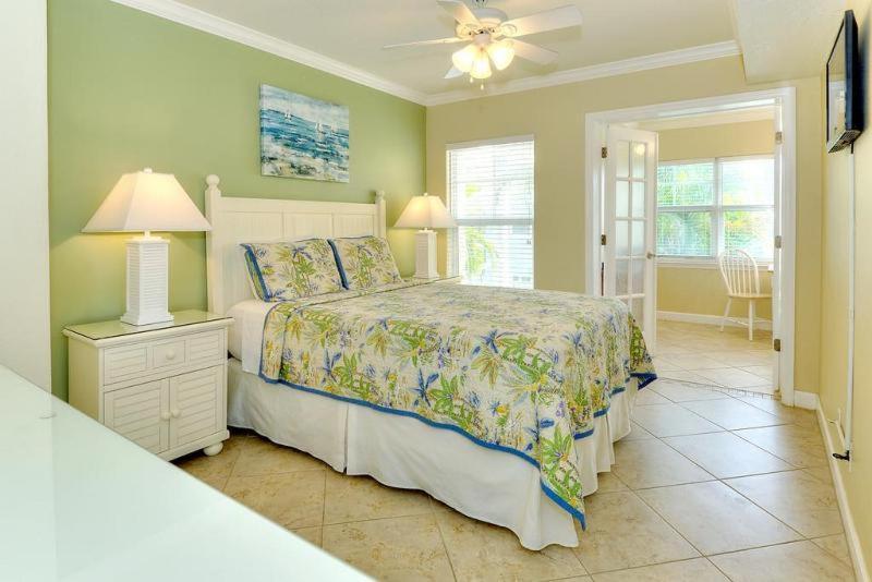 Barefoot Beach Resort Clearwater Beach Bilik gambar